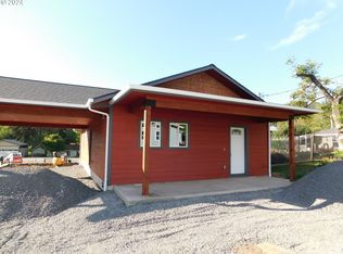 120 E Date St, Powers, OR 97466