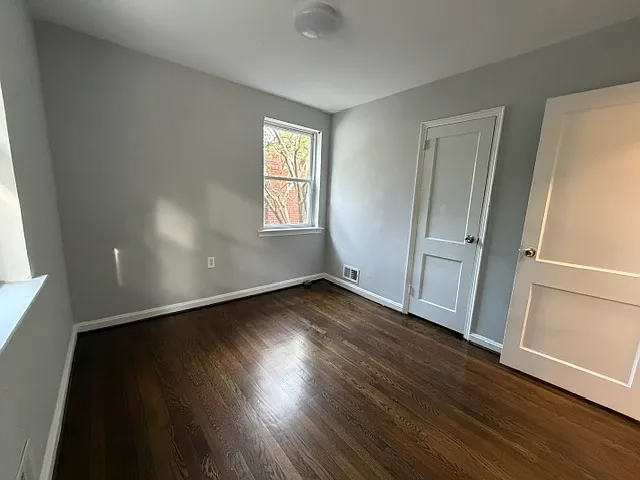 4 bed, 948 sqft, $3,150 — Photo 2