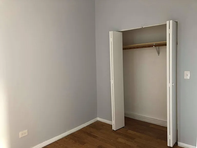 2917 W Cermak Rd — Photo 14