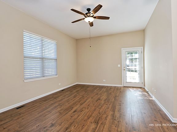 4th image of 39582 N Cambridge Blvd