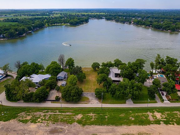 5th image of 148 Isle Of View Dr