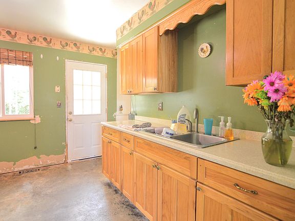 5th image of 6450 Shawnee Ct