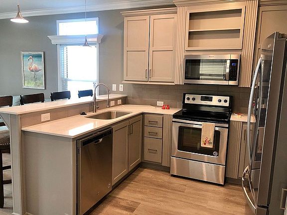 3rd image of 209 NE Coastal Dr