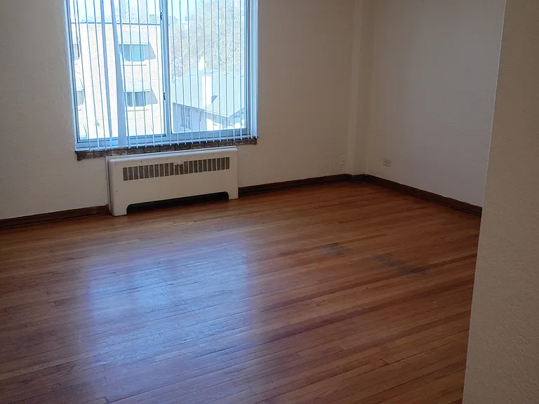Josephine Apartments — Photo 11
