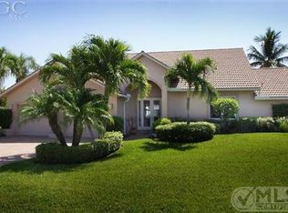 11 Bayview Blvd, Fort Myers Beach, FL 33931