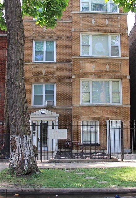 1st image of 1504 S Hamlin Ave