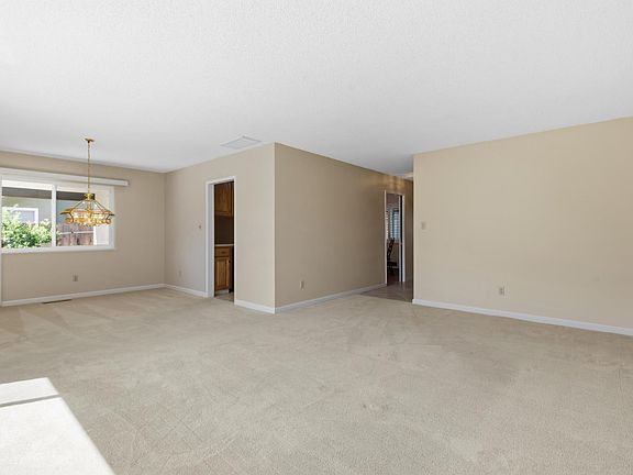 5th image of 3320 Alta Way