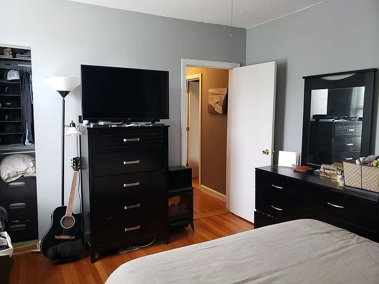313 Summit Ave #11 — Photo 3
