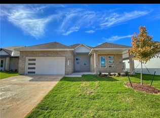 15929 Capri Ln, Edmond, OK 73013