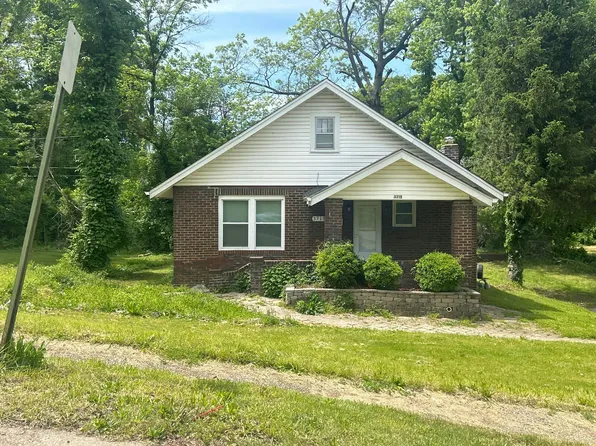 3715 Sylvan Pl, Saint Louis, MO 63121