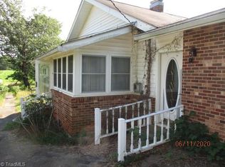 4321 Rockford Rd, Boonville, NC 27011