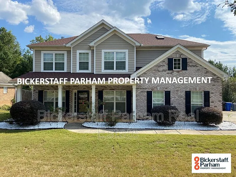 4 bed, 3.0 bath, 2712 sqft, $2,595 — Photo 1