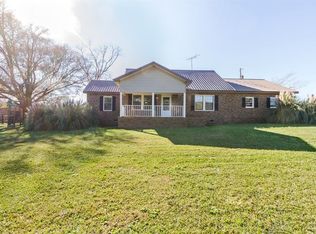 387 Milton Hallman Rd, Baxley, GA 31513