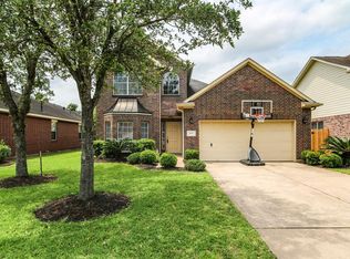 1822 High Falls Ln, Pearland, TX 77581