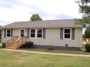 1509 McCune Rd, Crewe, VA 23930