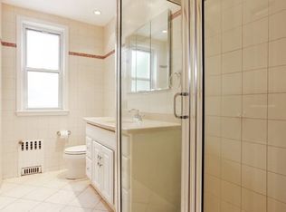 8502 7th Ave, Brooklyn, NY 11228