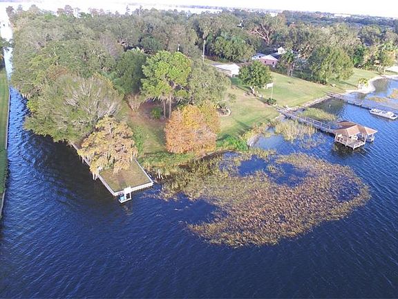 2nd image of 2970 Lakeview Dr