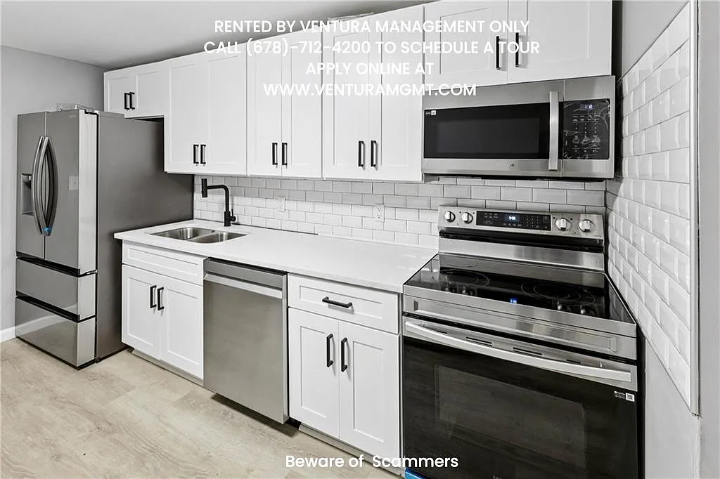 3 bed, 1806 sqft, $2,100 — Photo 4