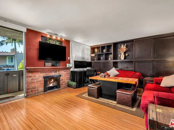 6305 Green Valley Cir Unit 213, Culver City, CA 90230