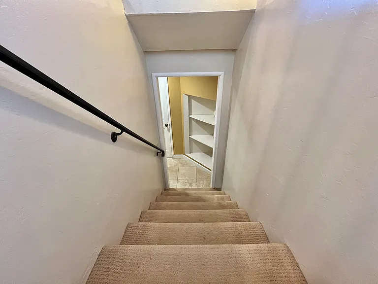 463 Sea Horse Dr — Photo 23