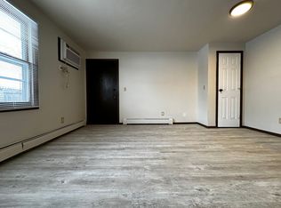 1052 Winter Ln #4, Green Bay, WI 54302