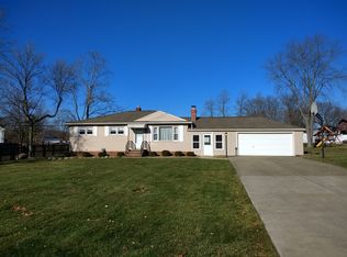 10044 Gabriella Dr, North Royalton, OH