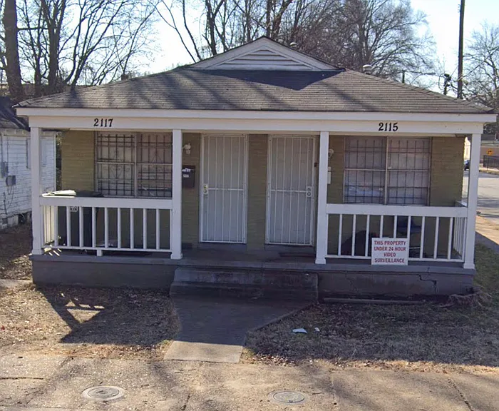 2117 Hunter Ave — Photo 1