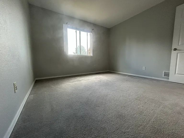 2203 Merlot Ct — Photo 12