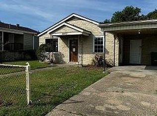 2400 Claire Ave, Gretna, LA 70053