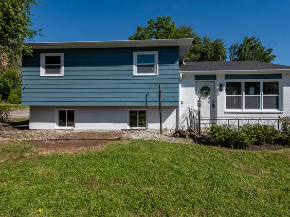 2812 20th St, North Chicago, IL 60064