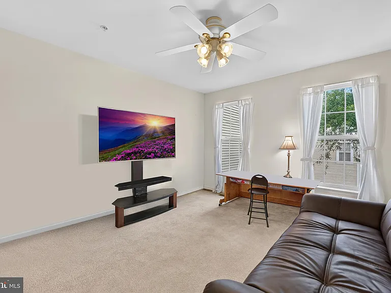 43081 Zander Ter — Photo 55