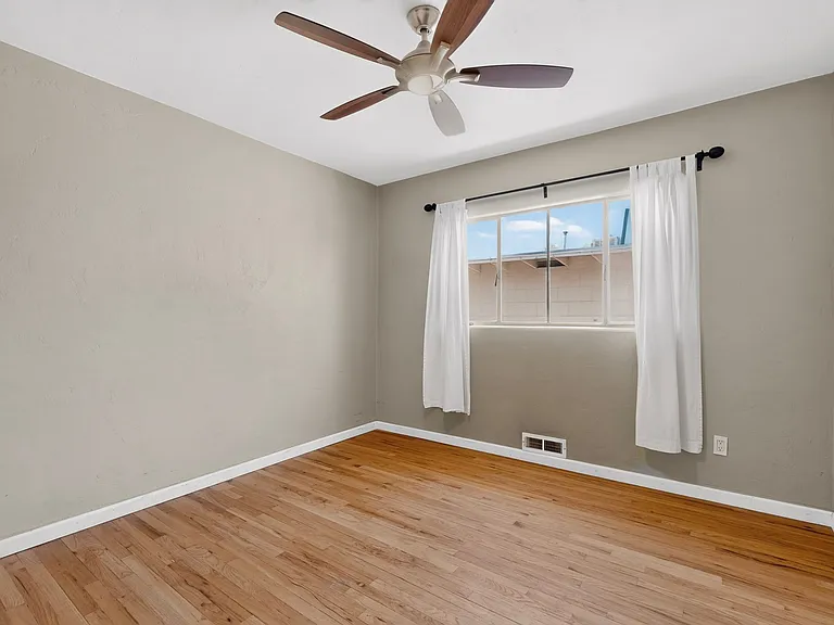 2913 San Joaquin Ave SE — Photo 8