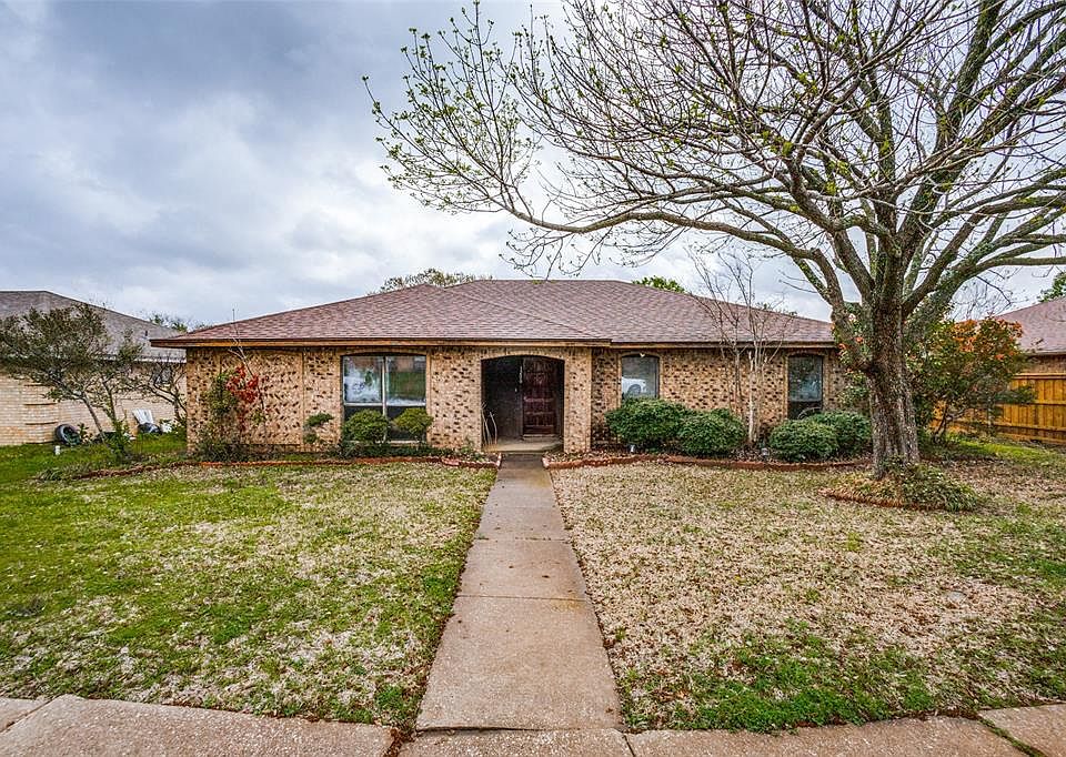1st image of 3206 Willowglen Dr