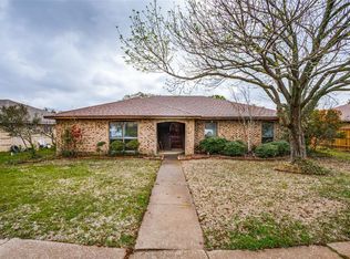 3206 Willowglen Dr, Mesquite, TX 75150