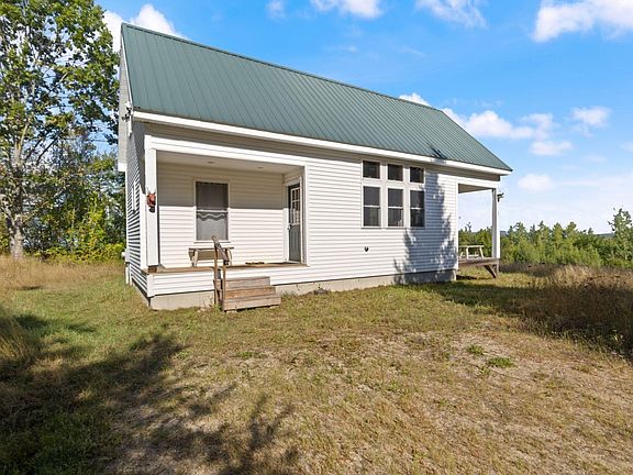 3rd image of 1102 North Road