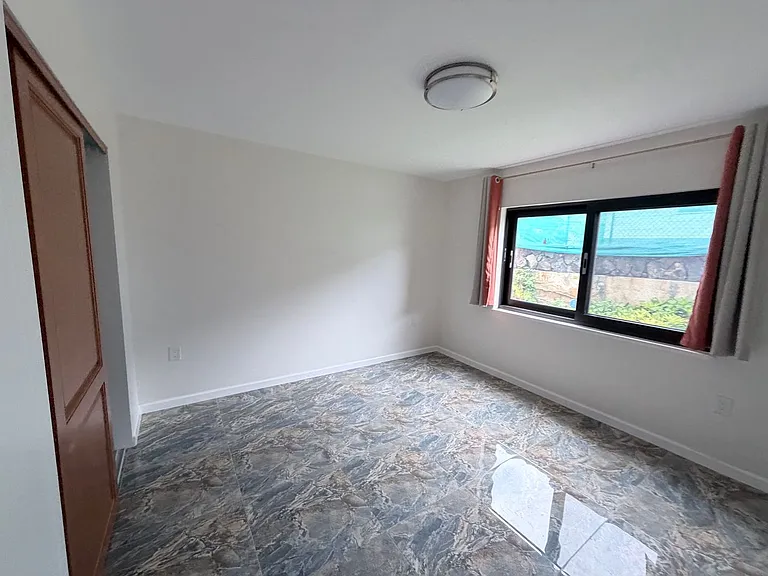 2045 Mott Smith Dr — Photo 7
