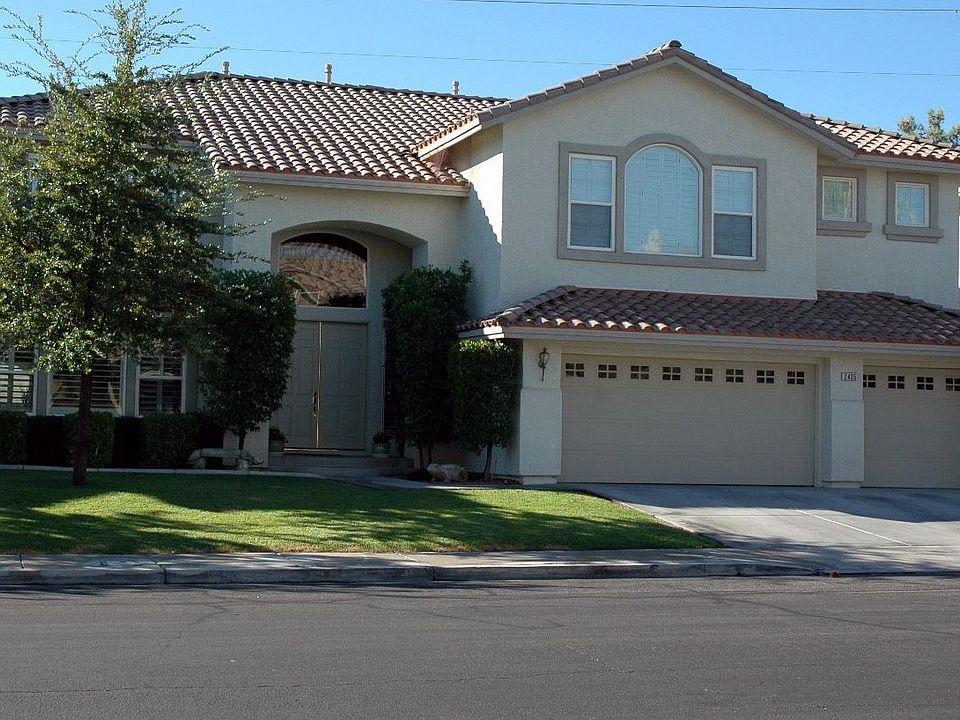 Amazing 5 bdrm home in Henderson premier guard gated golf course community