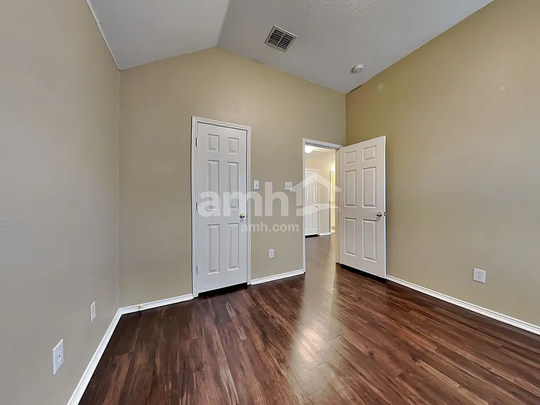9613 Glenshee Dr — Photo 18