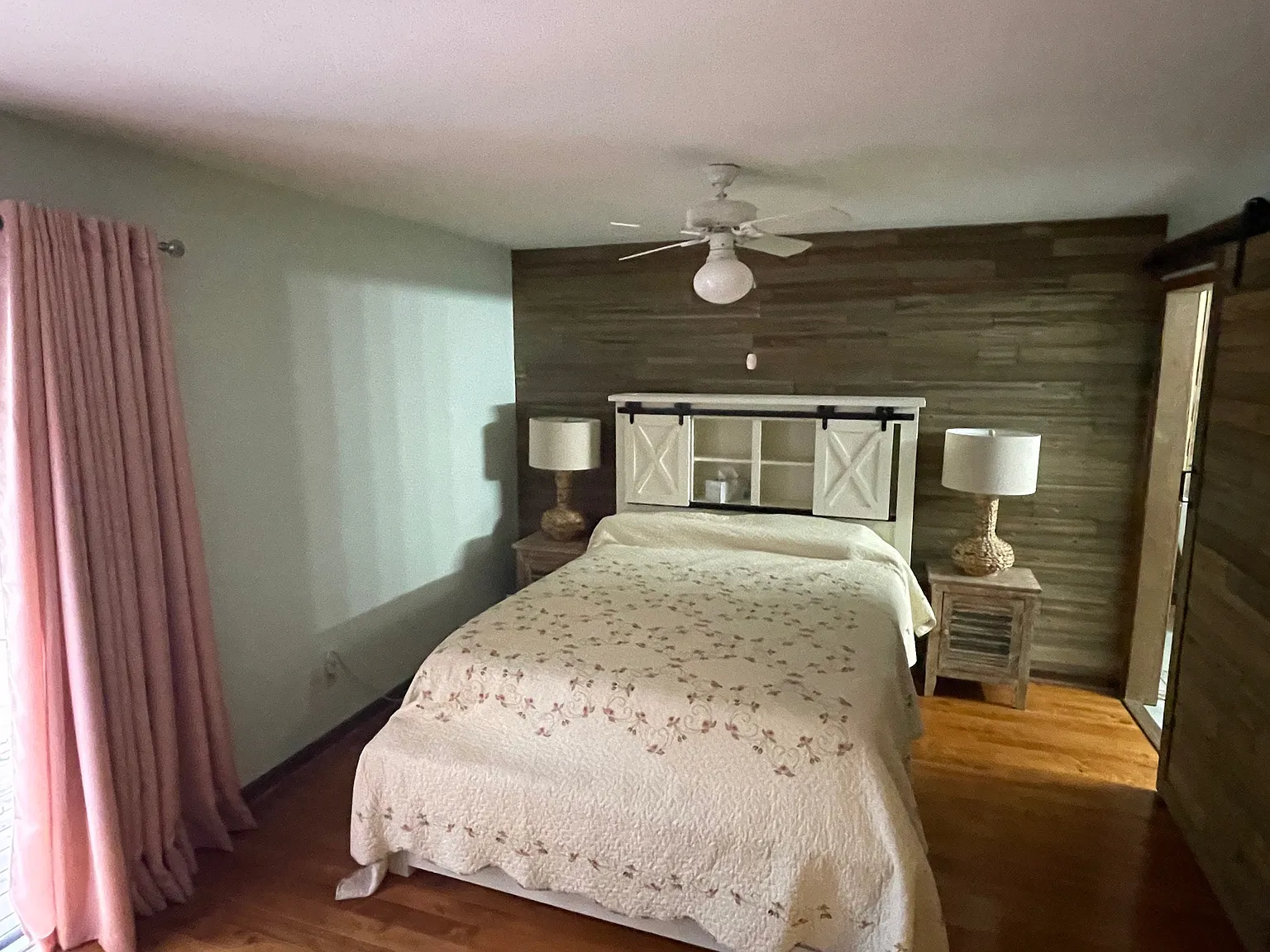 3 bed, 3.5 bath, 3000 sqft, $3,100 — Photo 2