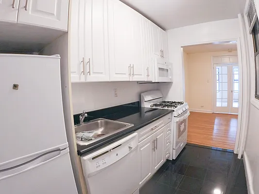 Rented by Urban Real Estate Inc | media 11