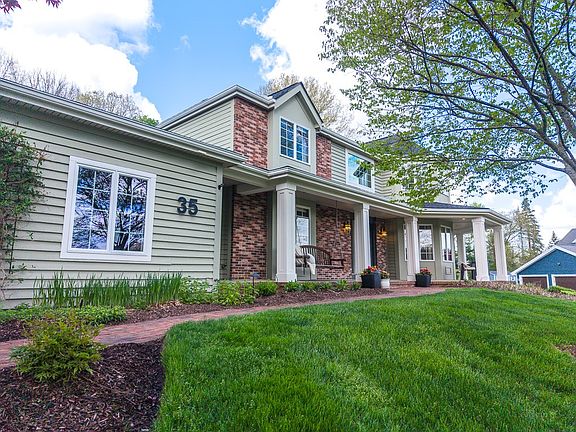 3rd image of 35 Thunder Ridge Dr