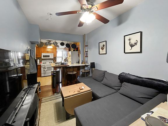 2nd image of 758 10th Ave APT 4S
