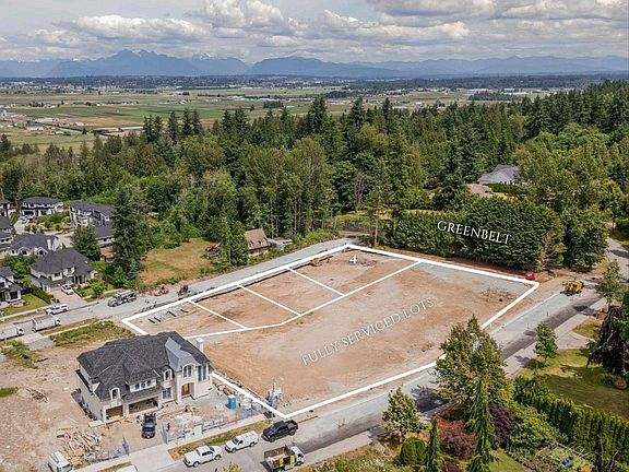 2nd image of 16592 28a Ave