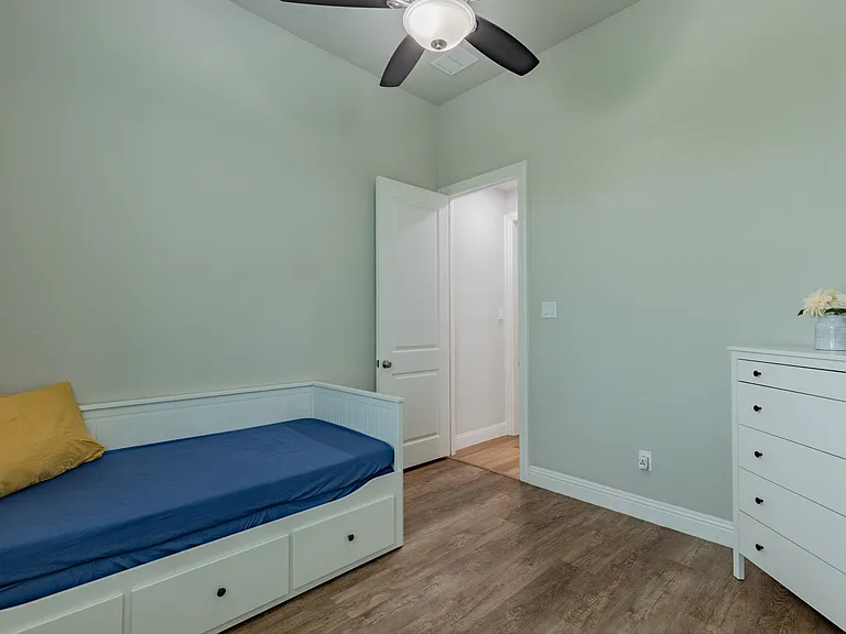12163 Curry Creek Dr — Photo 10