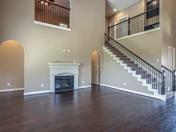 3rd image of 2803 Silver Falls Ln #4HJJCV