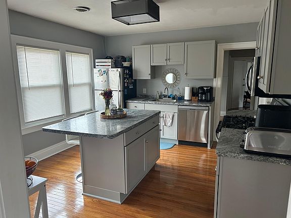 3rd image of 110 Merrimac St Floor 2