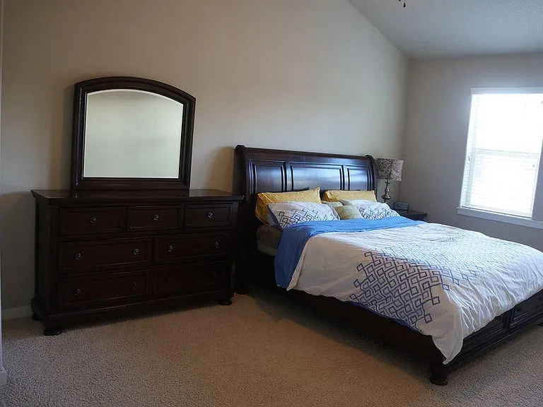 6435 NE Whitewood Dr — Photo 10