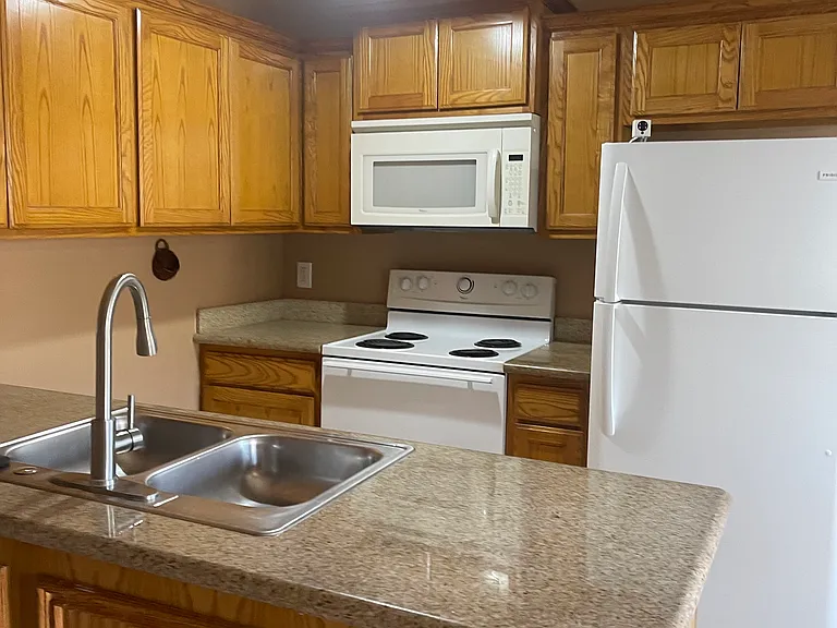 1400 Palo Blanco Dr #C — Photo 3