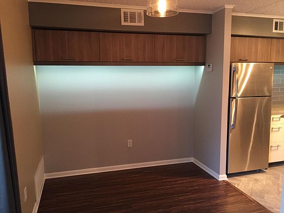 5th image of 515 West St Unit 2