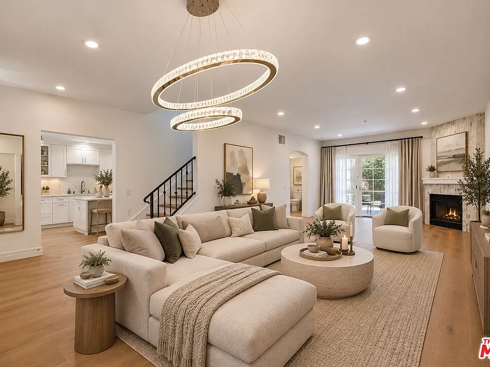 851 N San Vicente Blvd #117